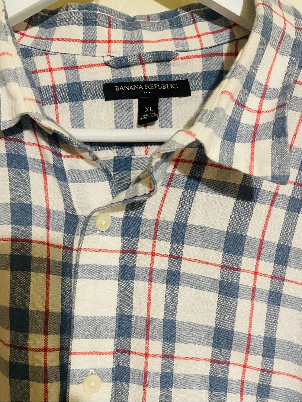 Banana Republic Men's White, Blue & Red Plaid Button-Down Shirt